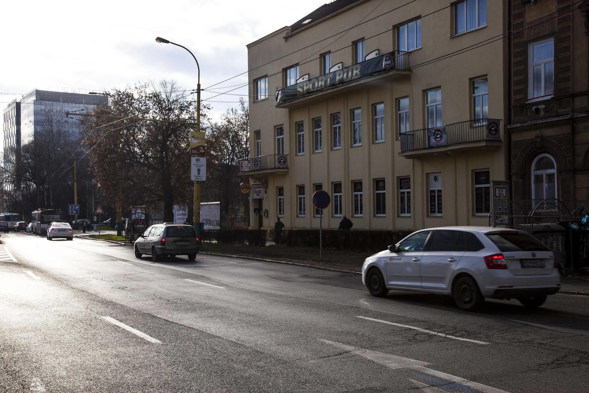 Penzion Sport Kosice Bagian luar foto
